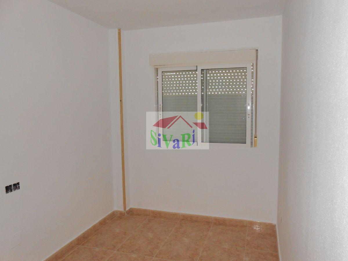 For sale of flat in Abarán