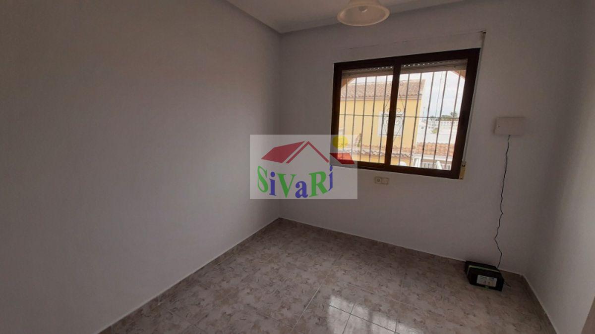 Venta de casa en Los Alcázares