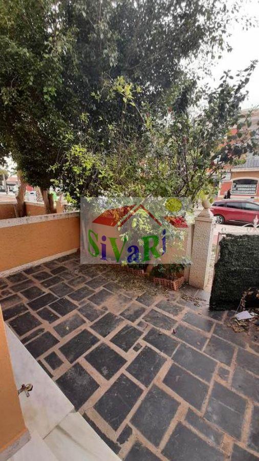 Venta de casa en Los Alcázares