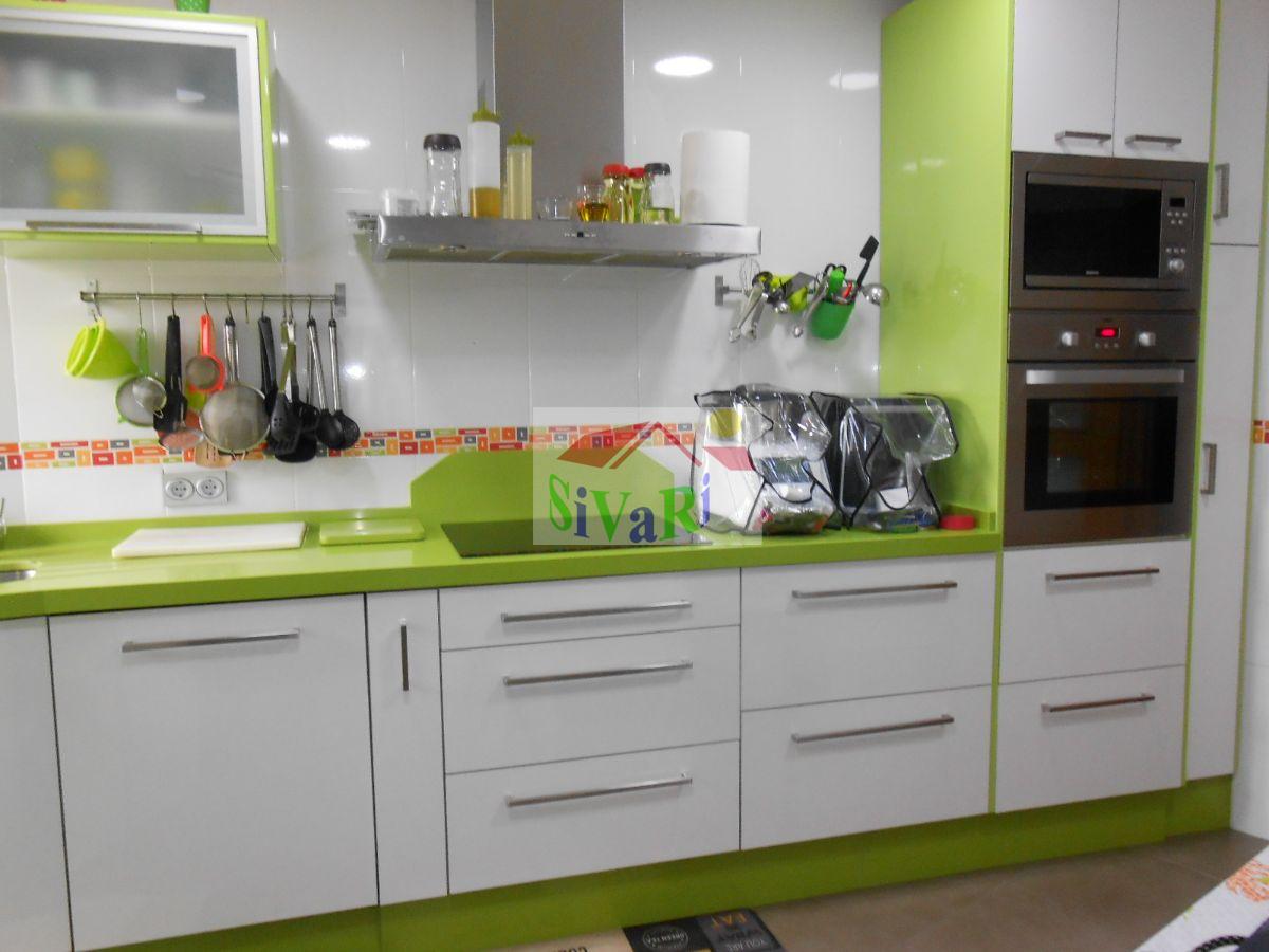 For sale of flat in Abarán