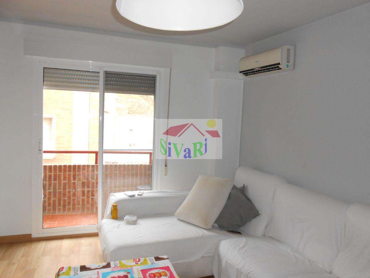 For sale of flat in Abarán