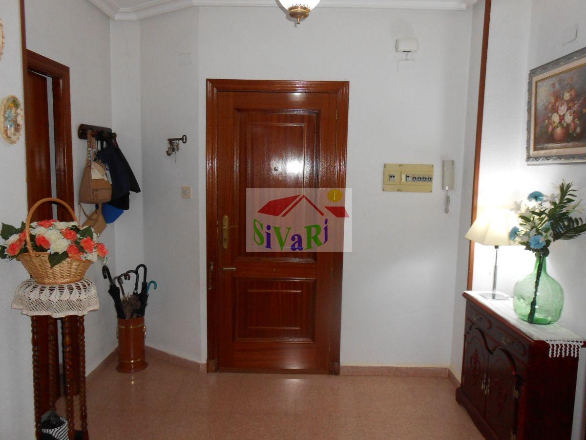 For sale of flat in Abarán