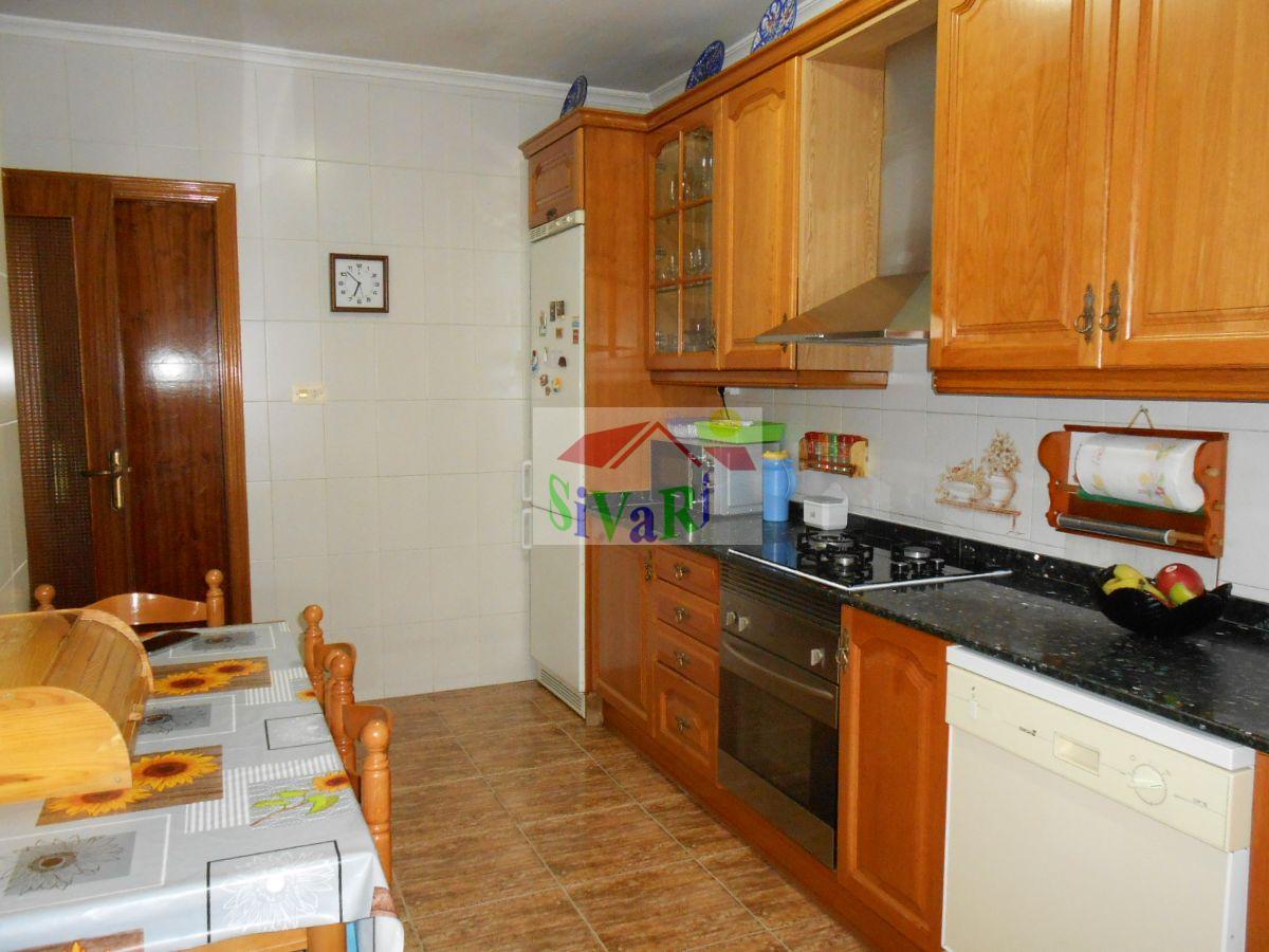 For sale of flat in Abarán