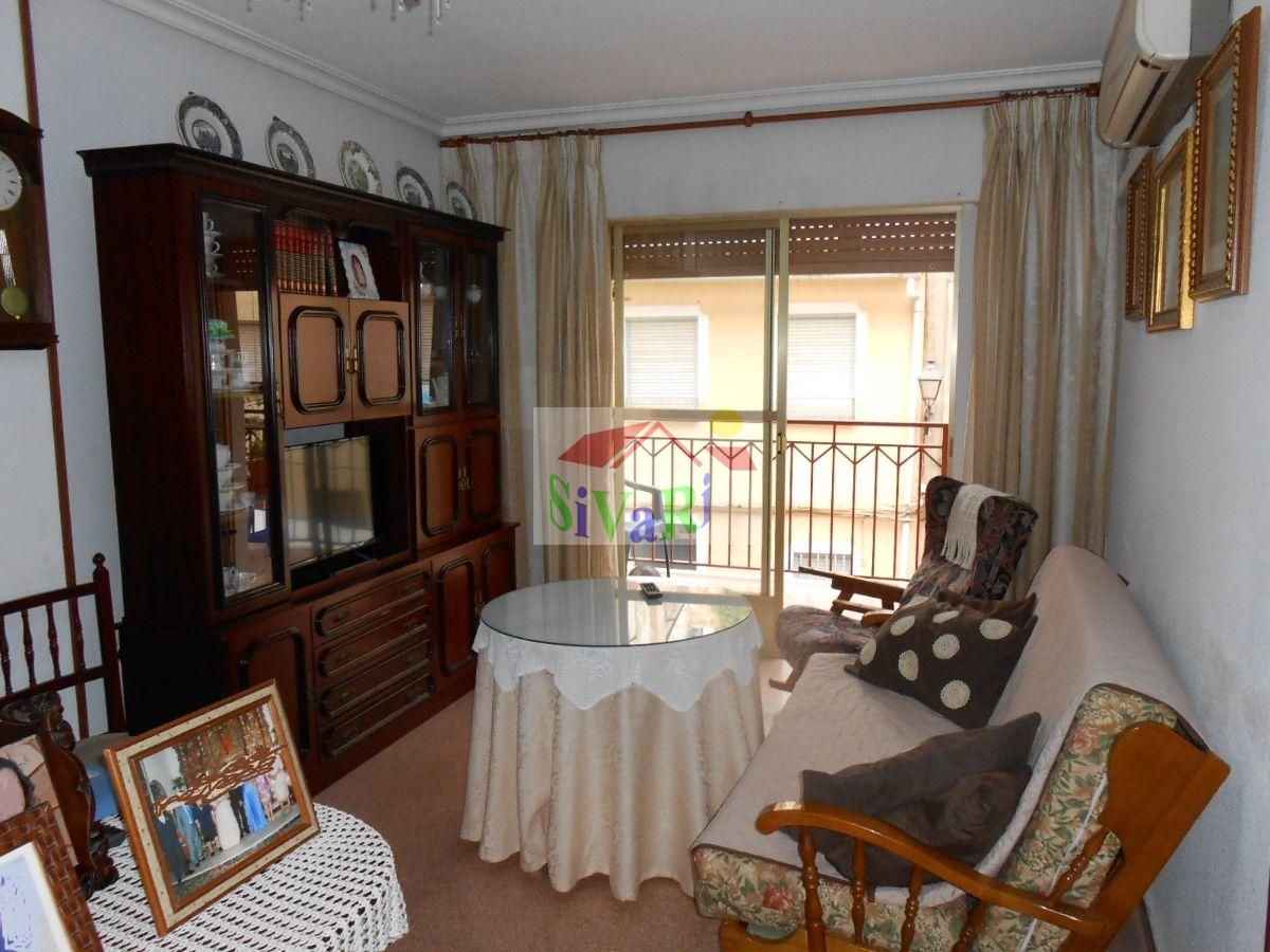 For sale of flat in Abarán