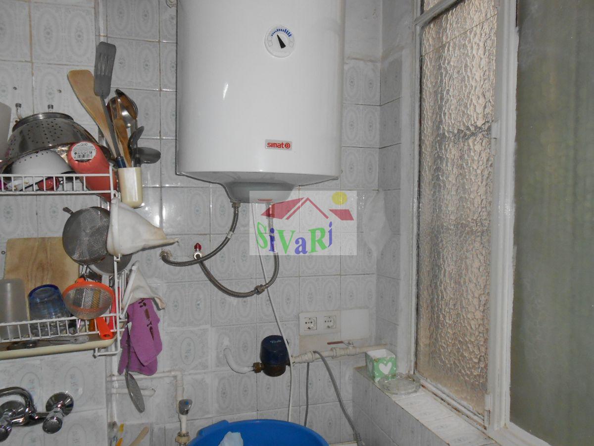 For sale of flat in Abarán