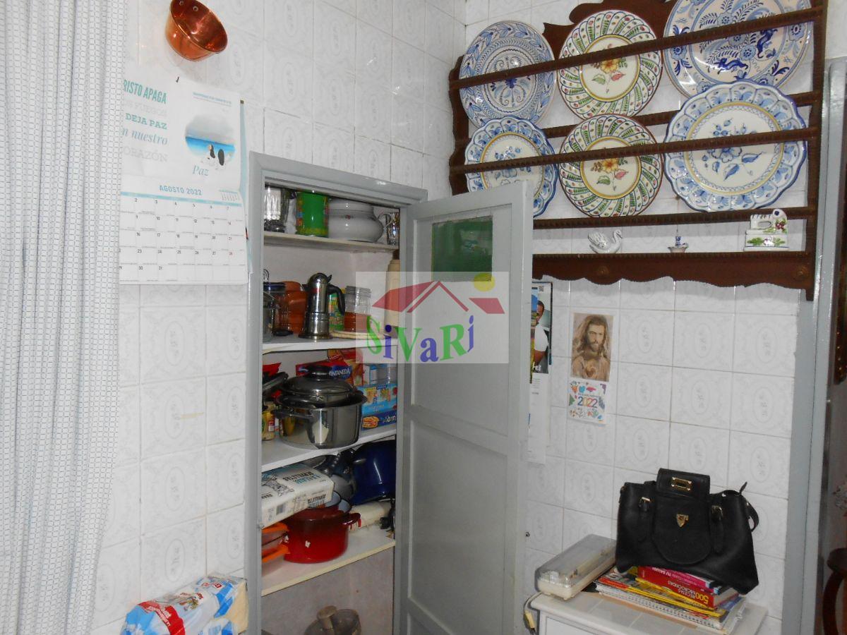For sale of flat in Abarán