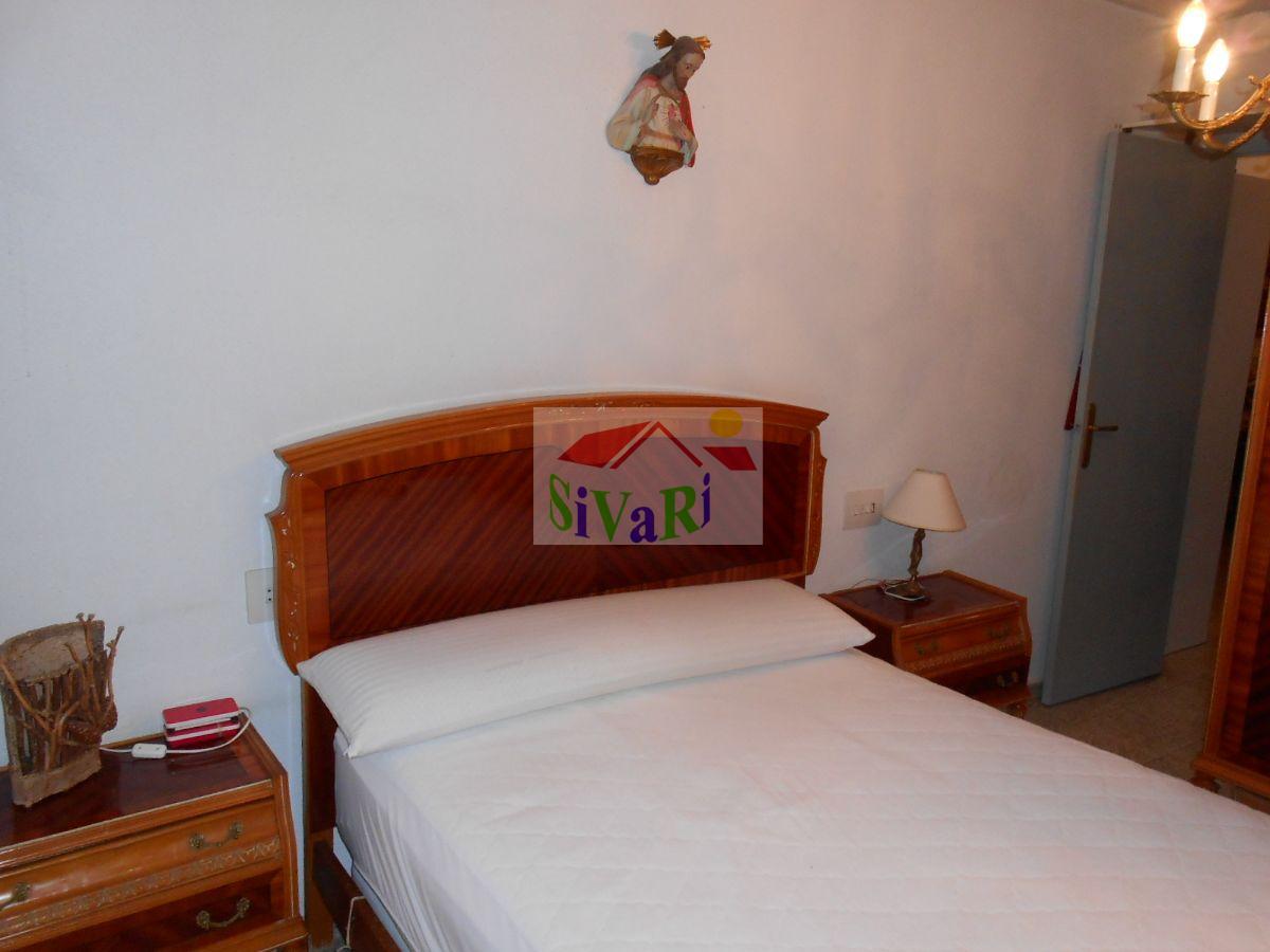 For sale of flat in Abarán