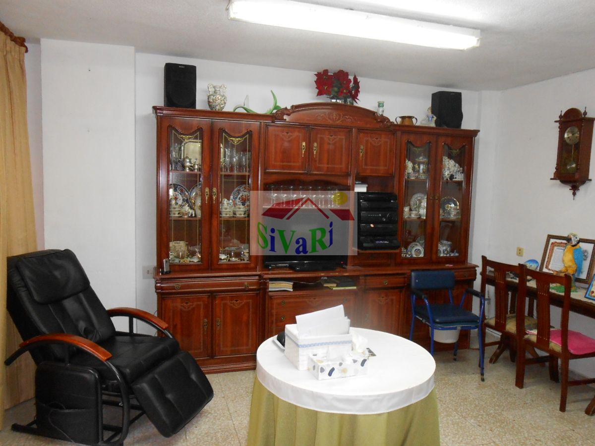 For sale of flat in Abarán
