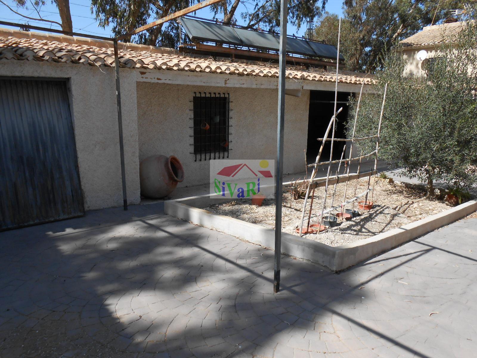 Venta de chalet en Abarán