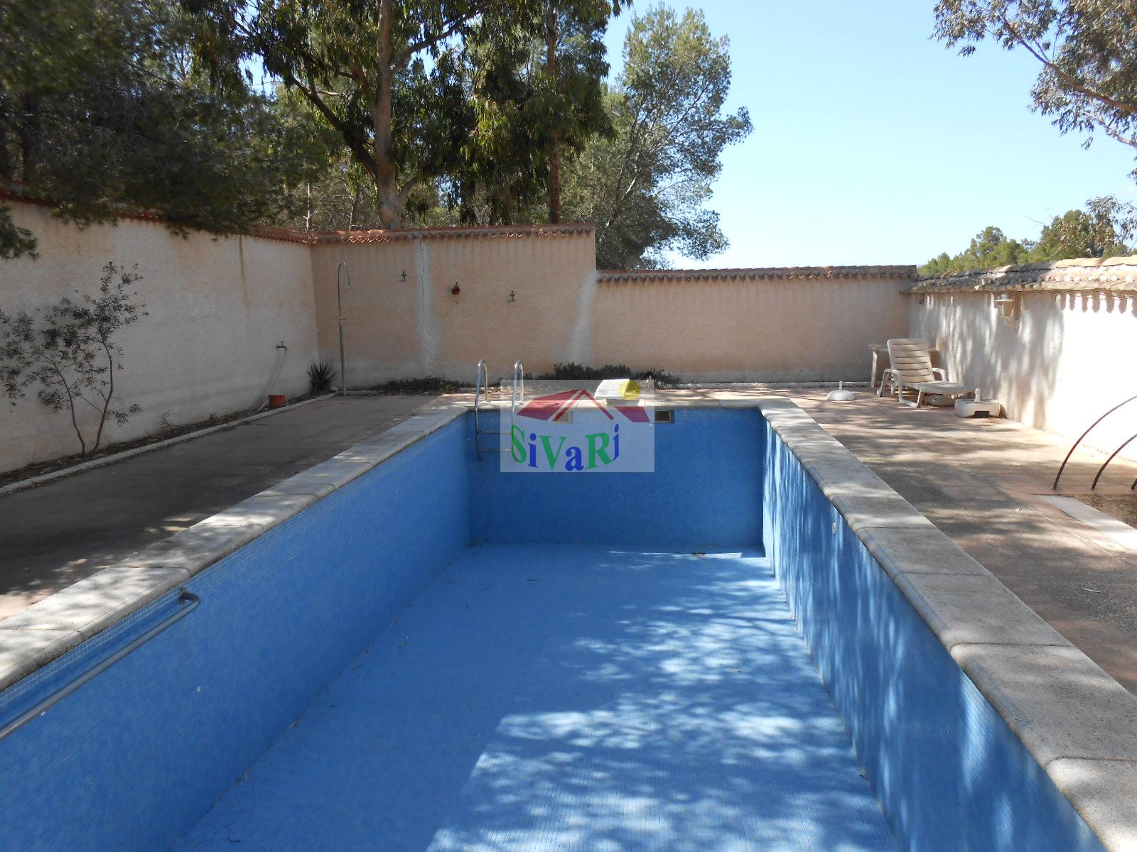 For sale of chalet in Abarán