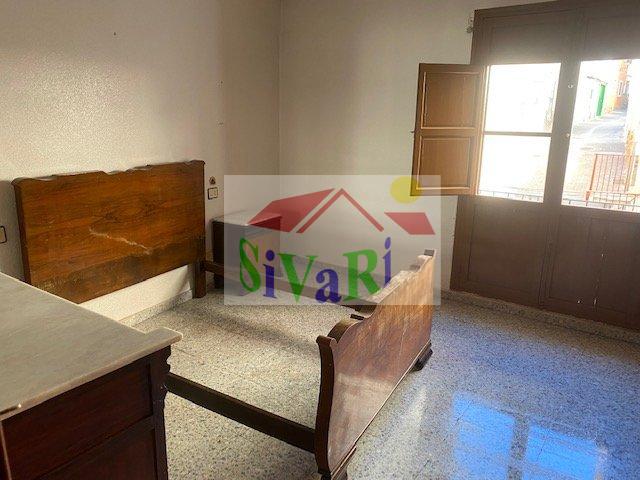 For sale of house in Abarán