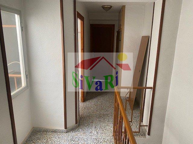 For sale of house in Abarán