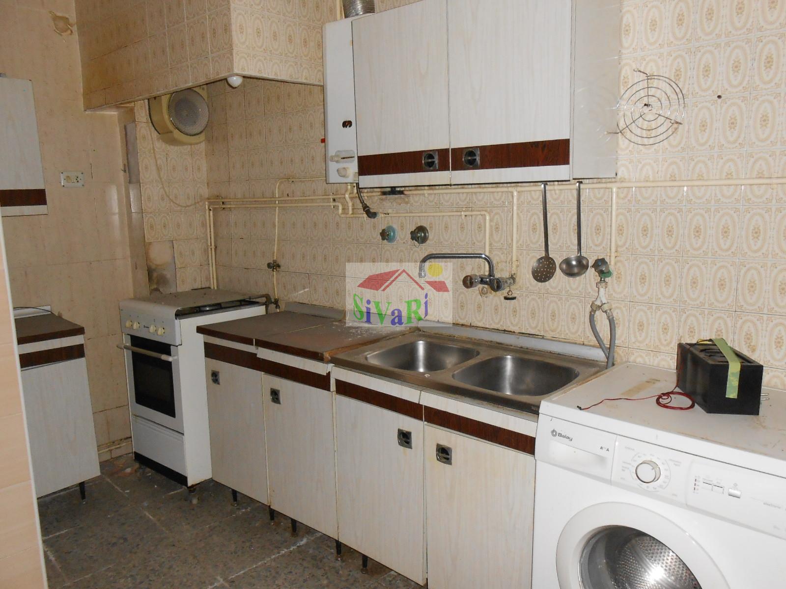 For sale of house in Abarán