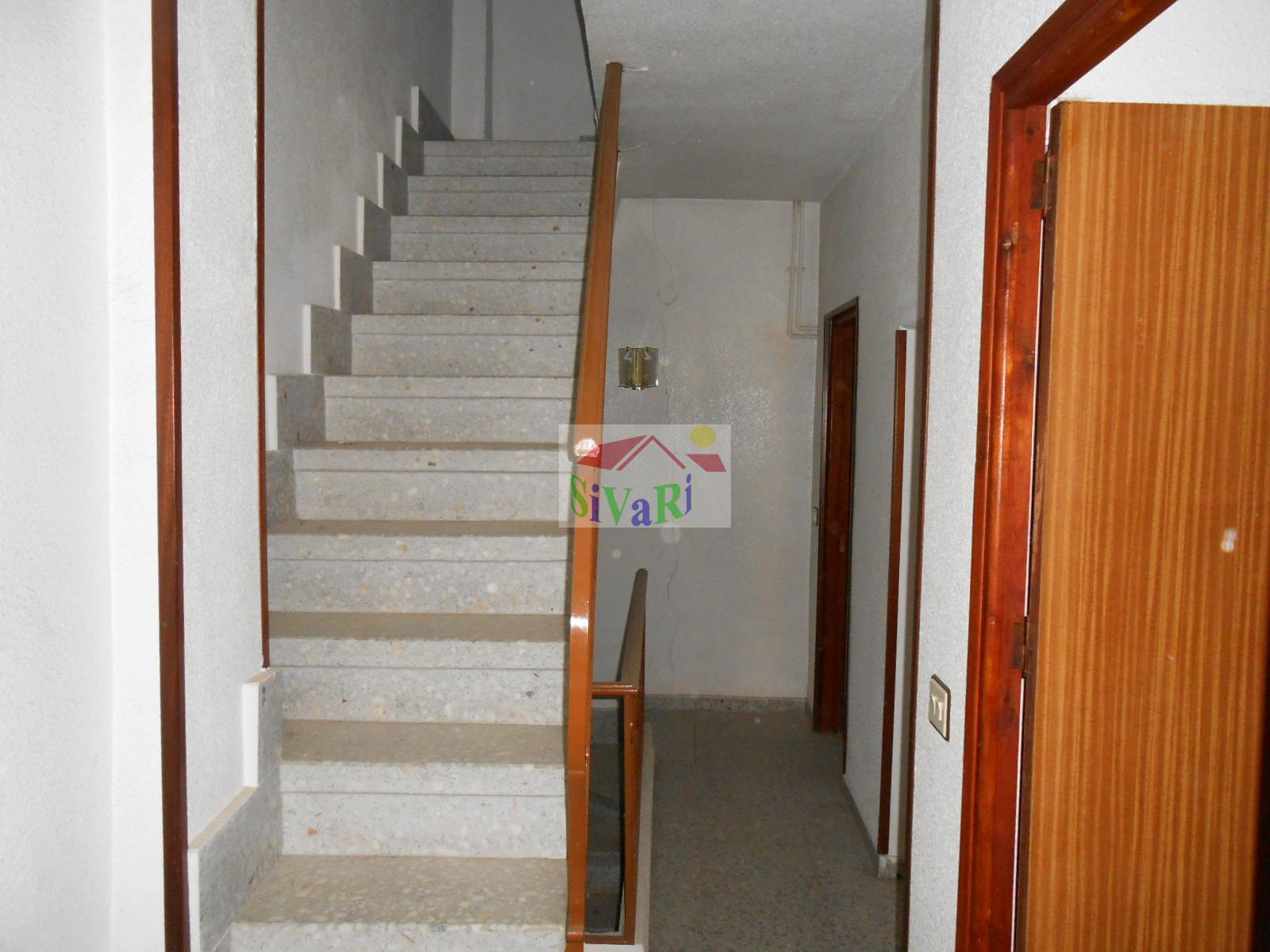 For sale of house in Abarán