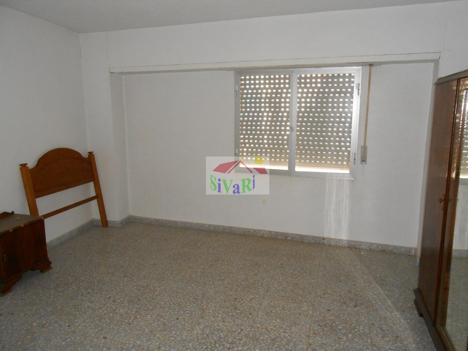 For sale of house in Abarán