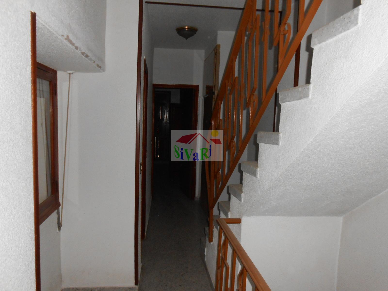 For sale of house in Abarán