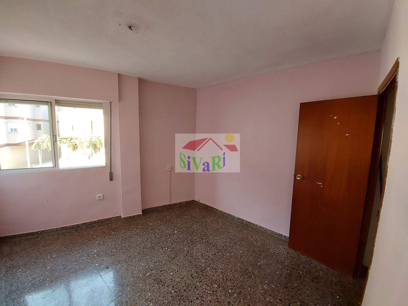 For sale of flat in Blanca
