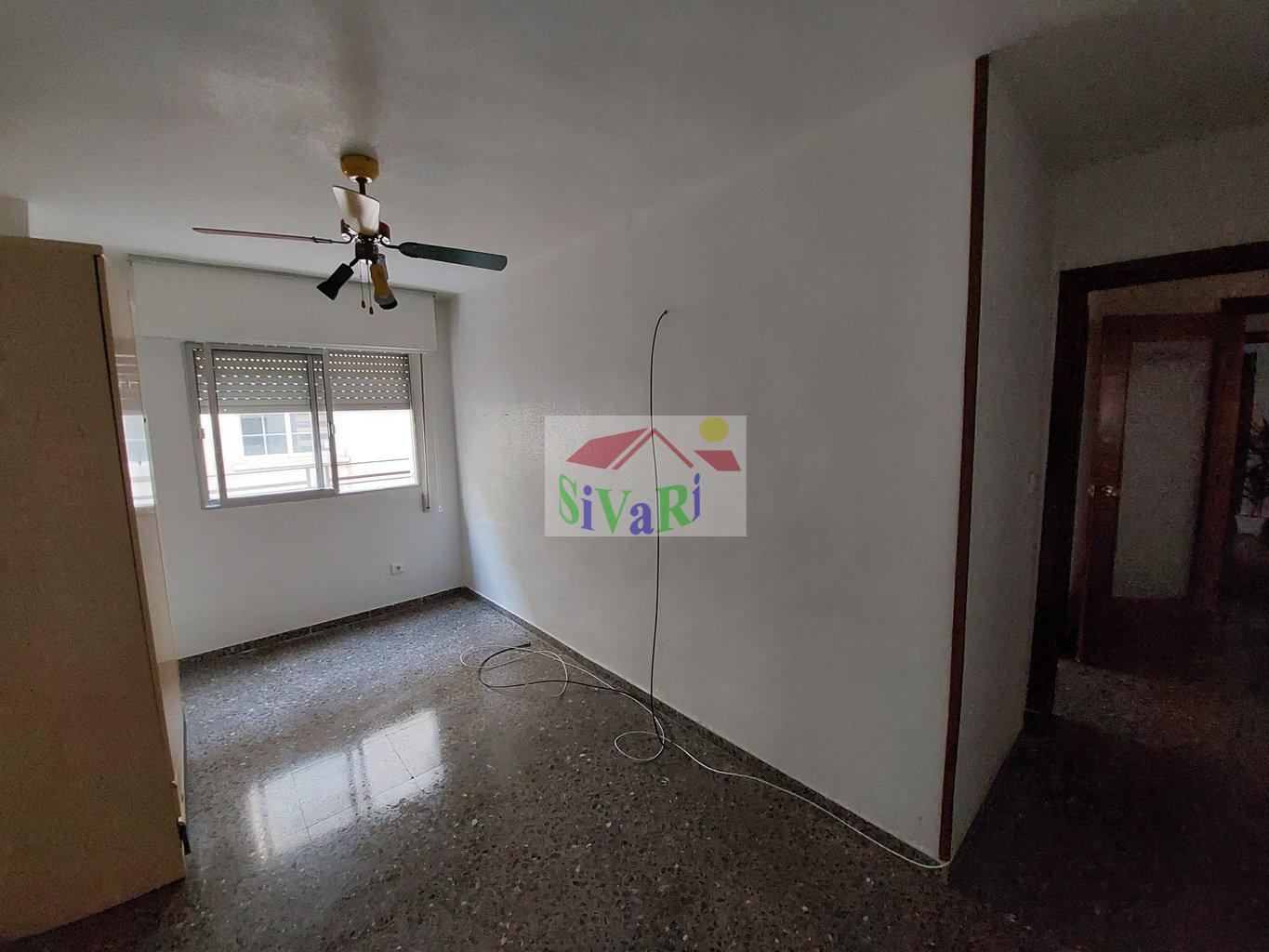 For sale of flat in Blanca