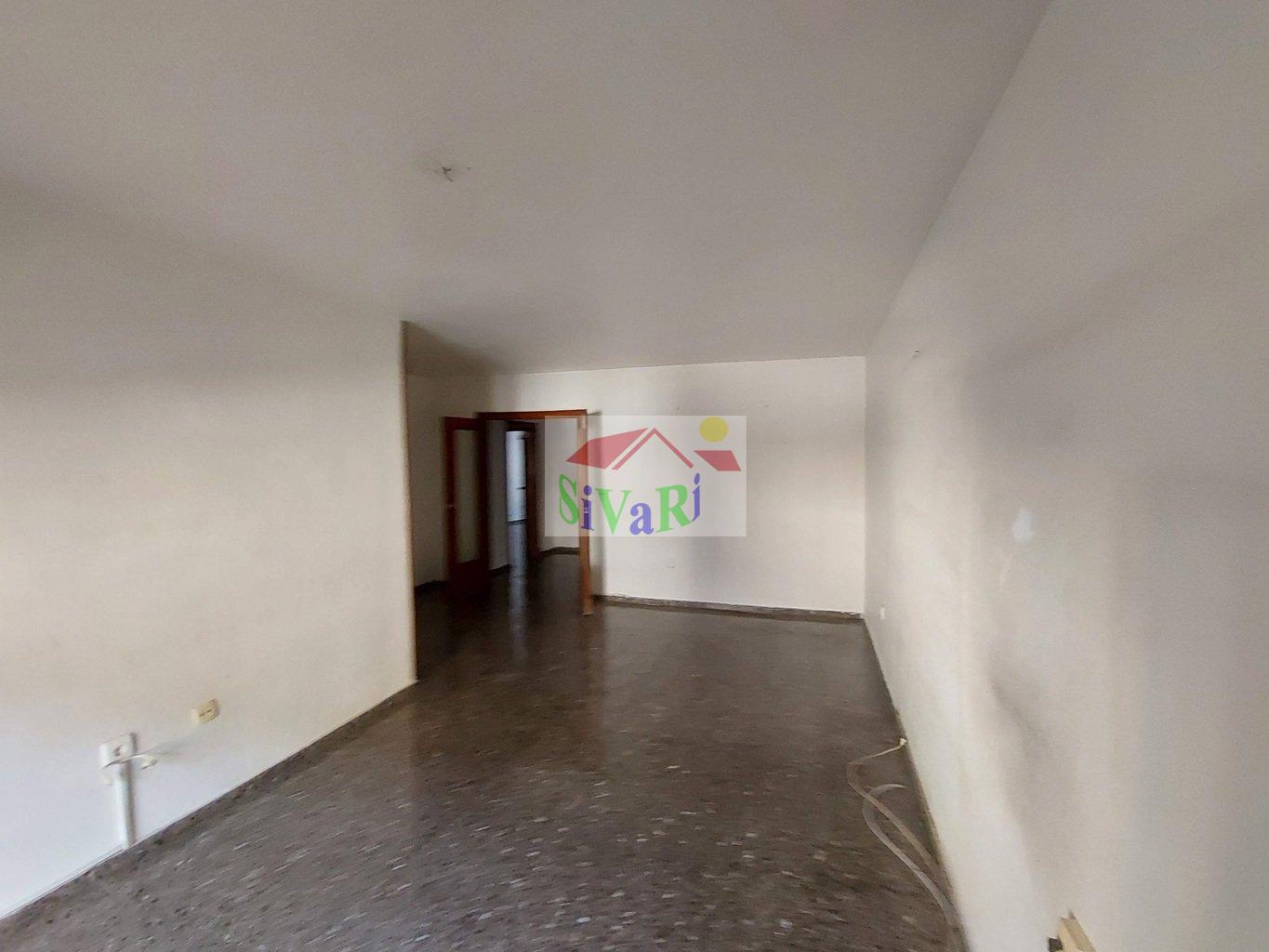 For sale of flat in Blanca