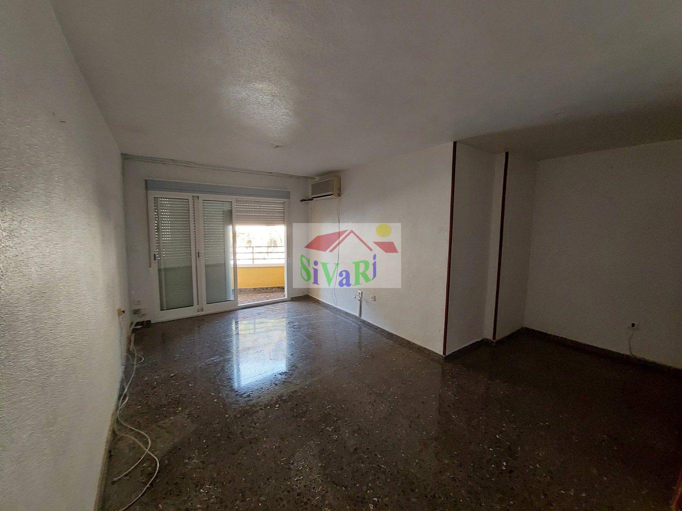 For sale of flat in Blanca