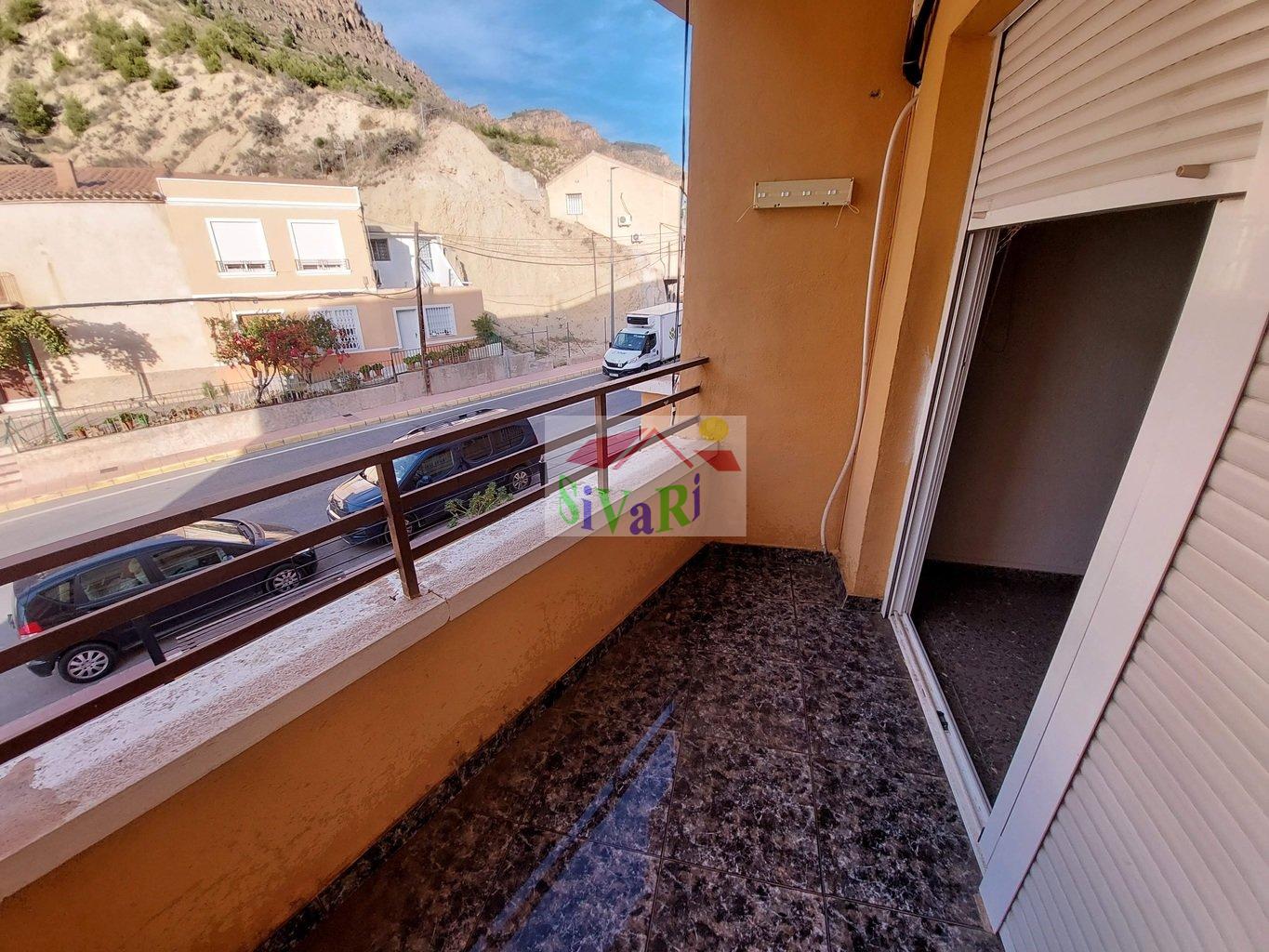 For sale of flat in Blanca