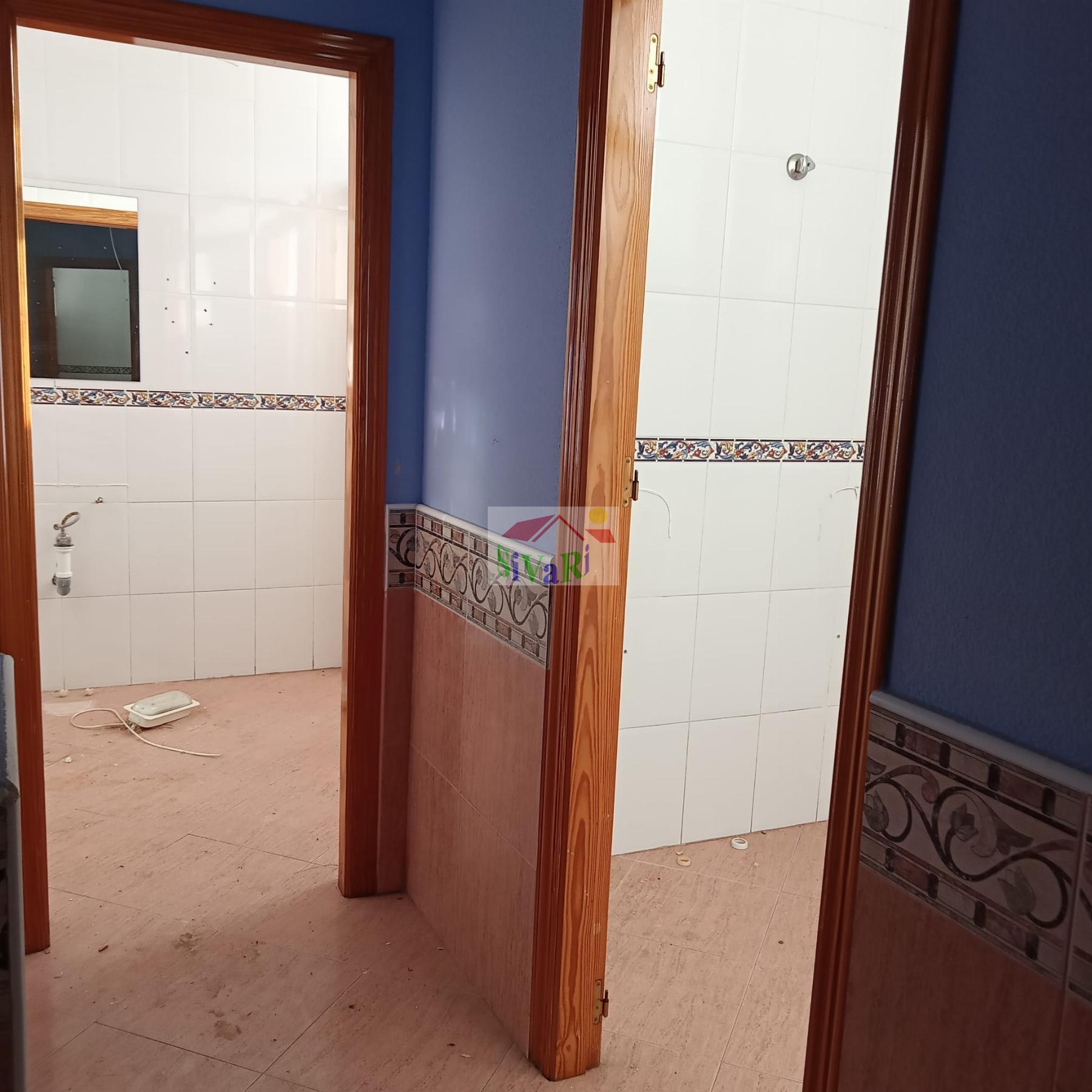 For sale of commercial in Abarán