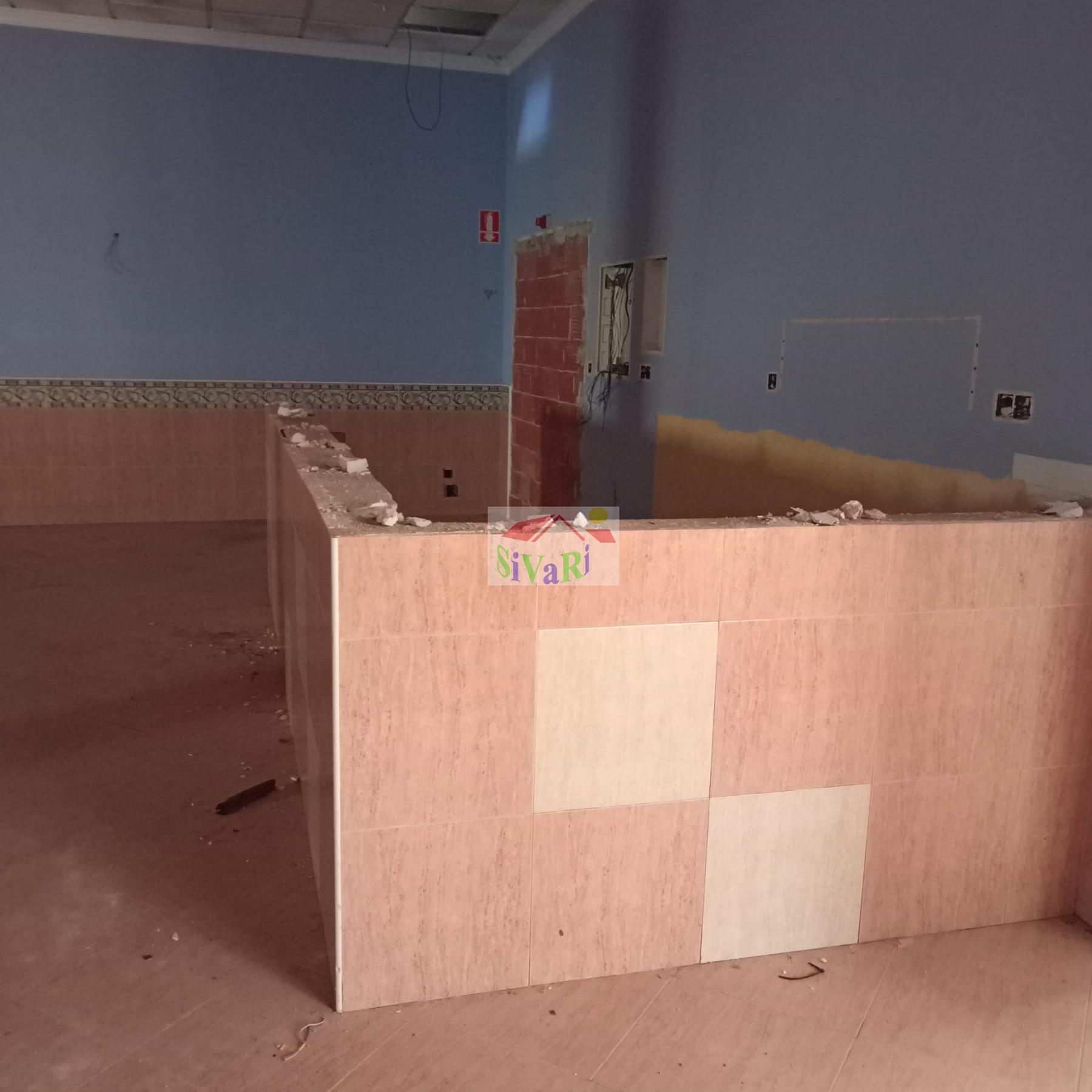 For sale of commercial in Abarán