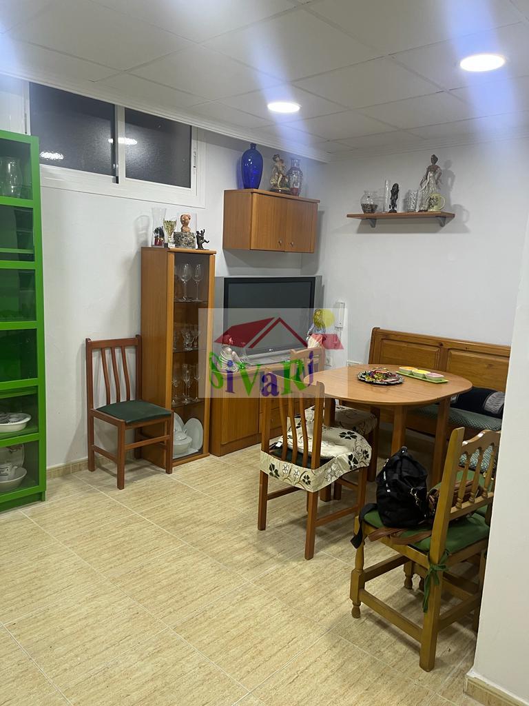 For sale of study in Blanca