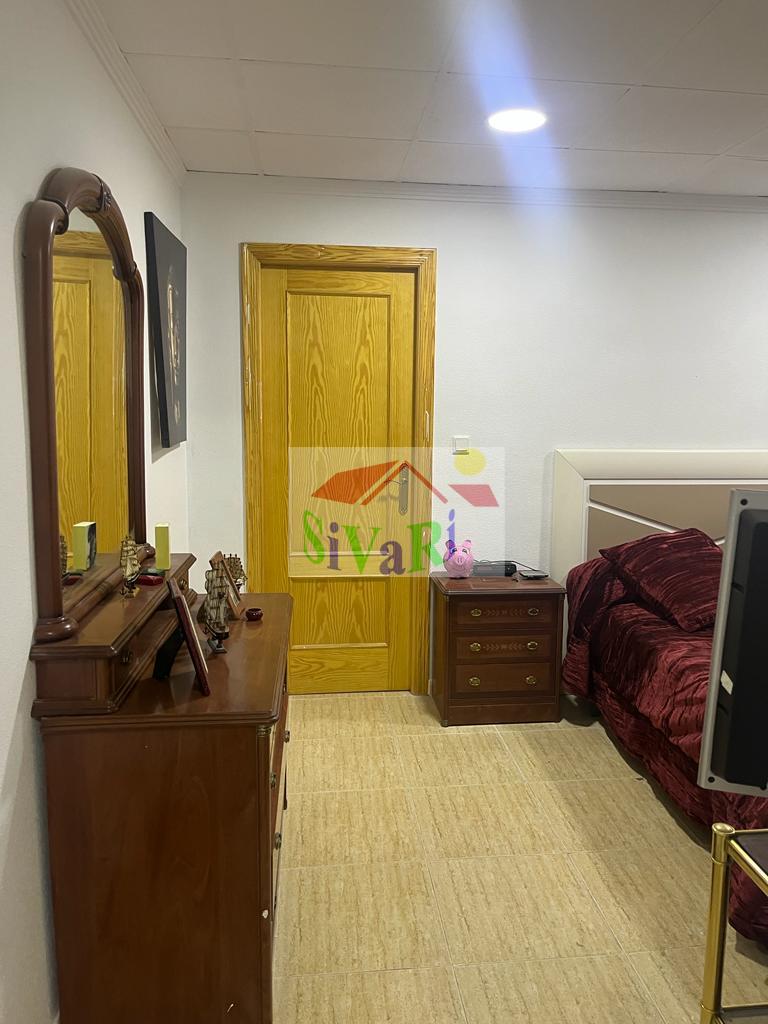 For sale of study in Blanca