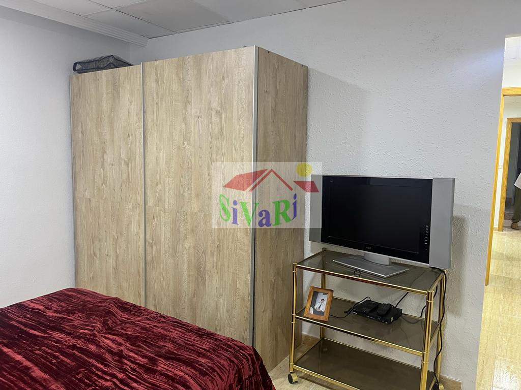 For sale of study in Blanca