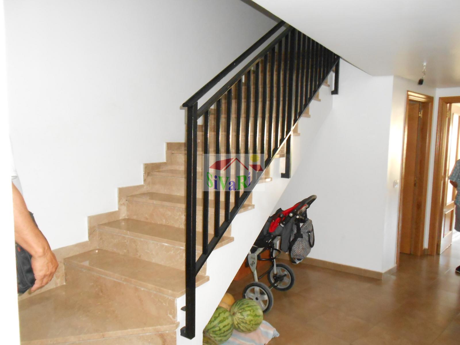 For sale of flat in Abarán
