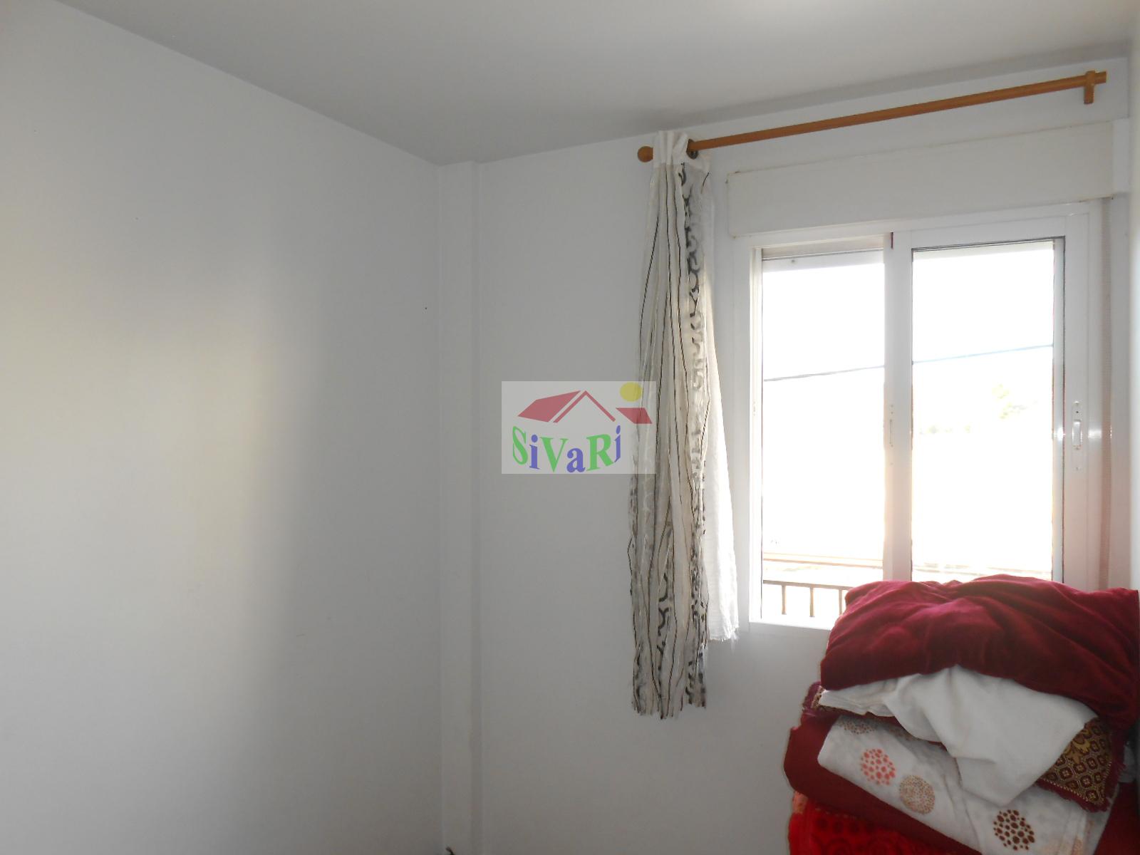 For sale of flat in Abarán