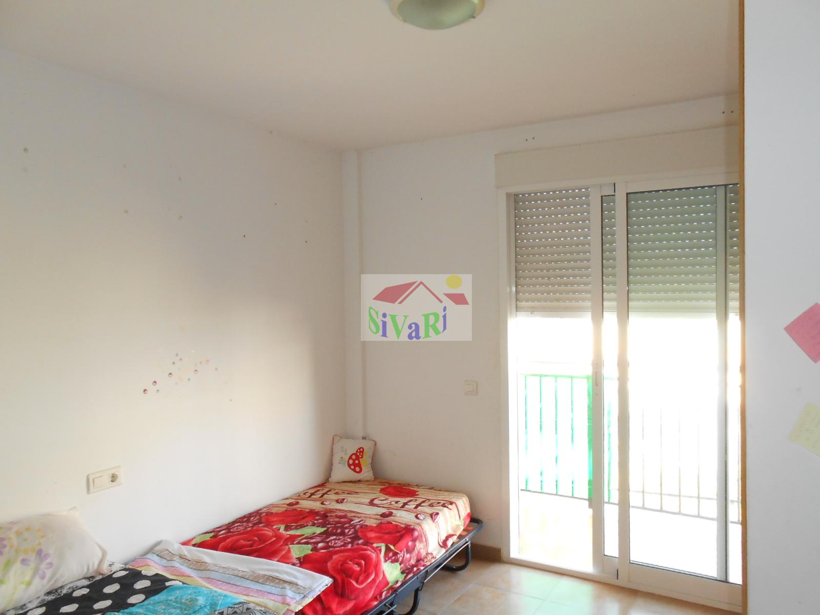For sale of flat in Abarán