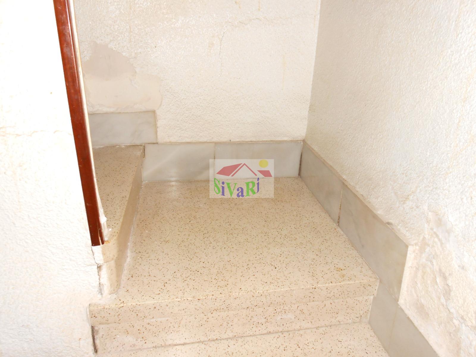 For sale of house in Abarán