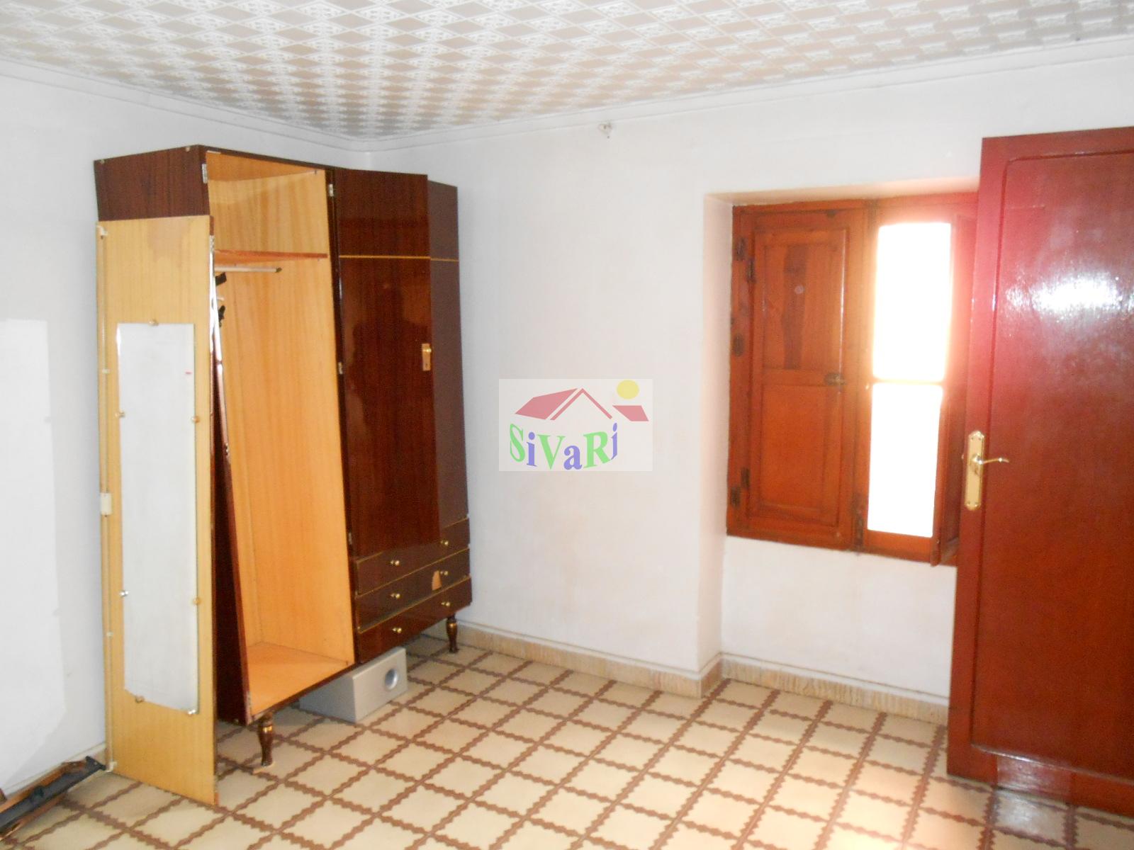 For sale of house in Abarán