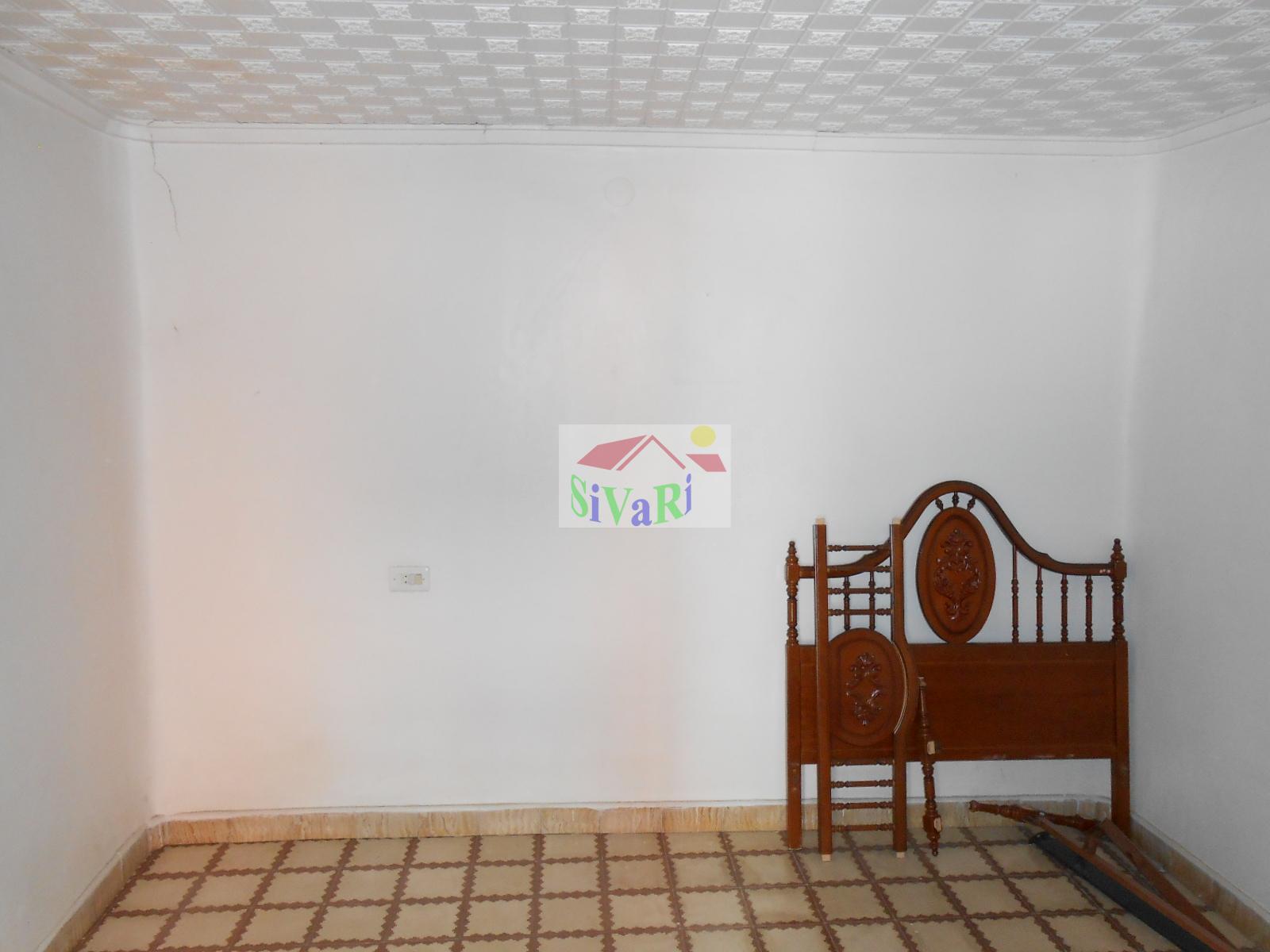 For sale of house in Abarán