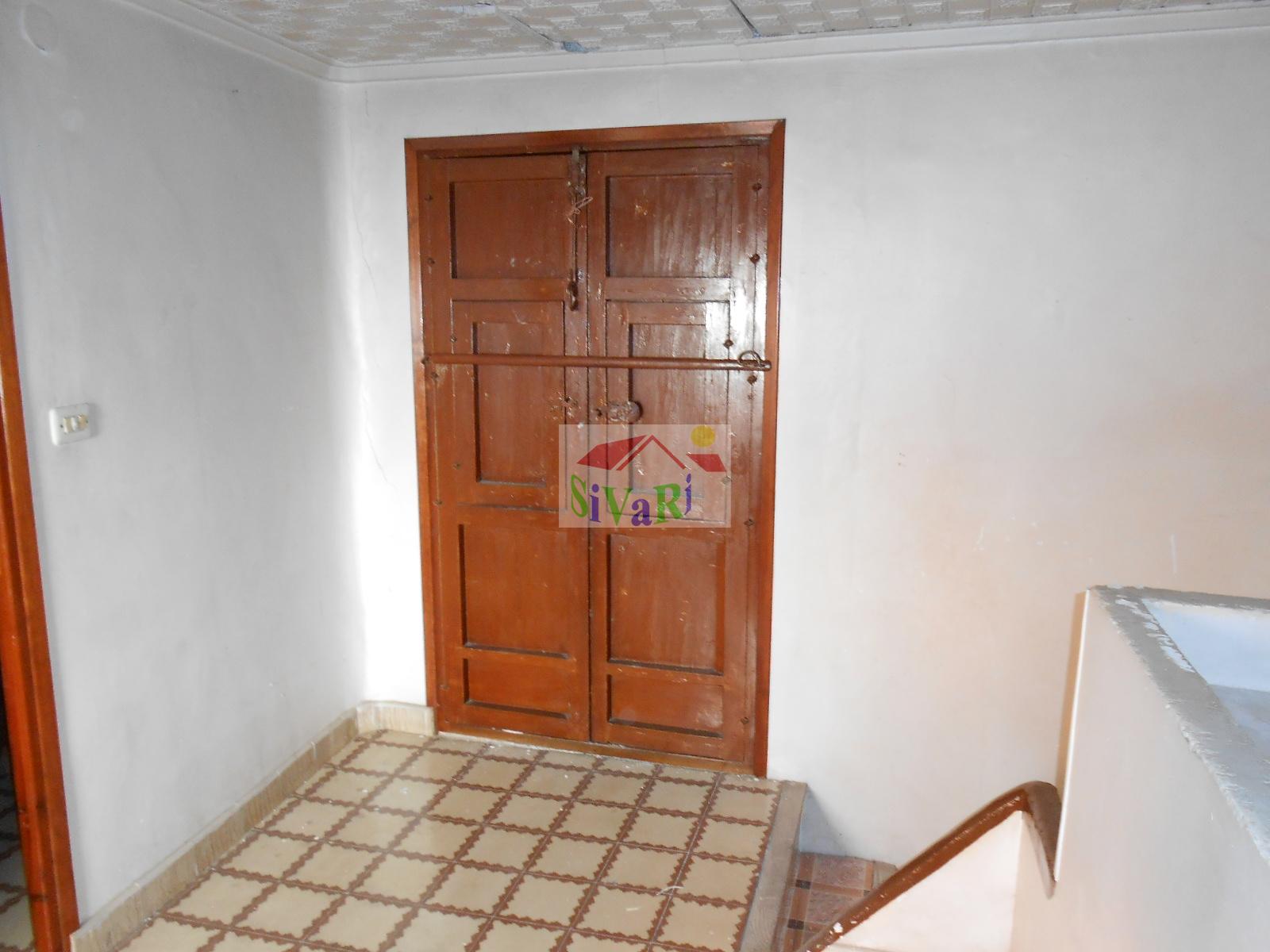 For sale of house in Abarán