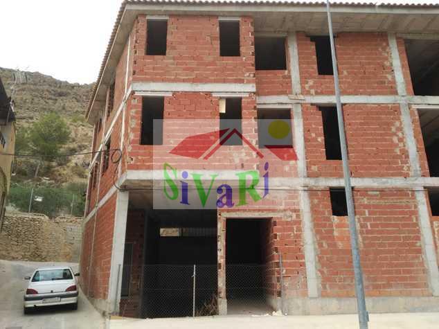 For sale of building in Blanca