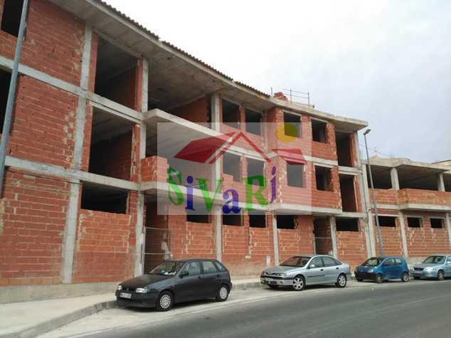 For sale of building in Blanca