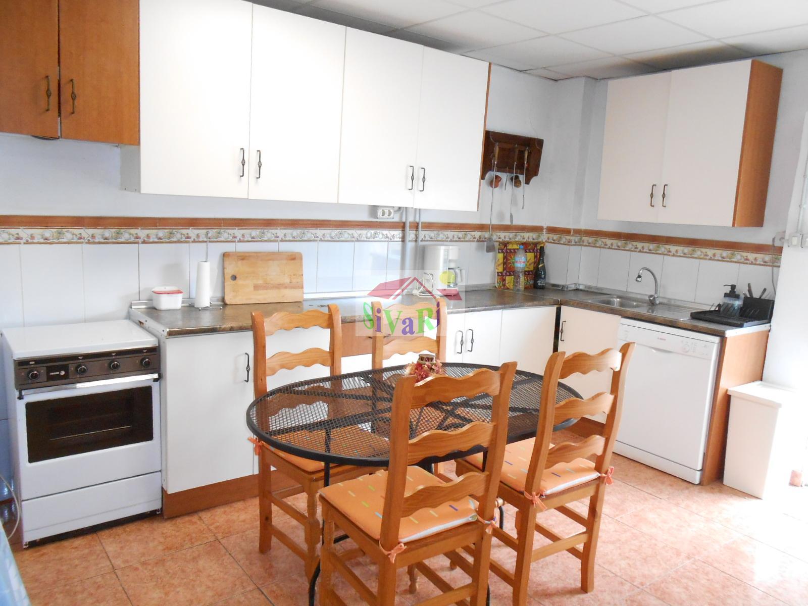 For sale of house in Abarán