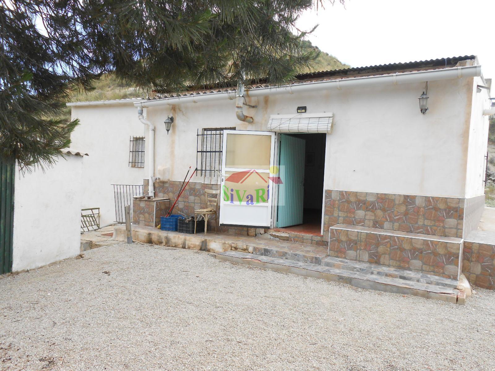 For sale of house in Abarán