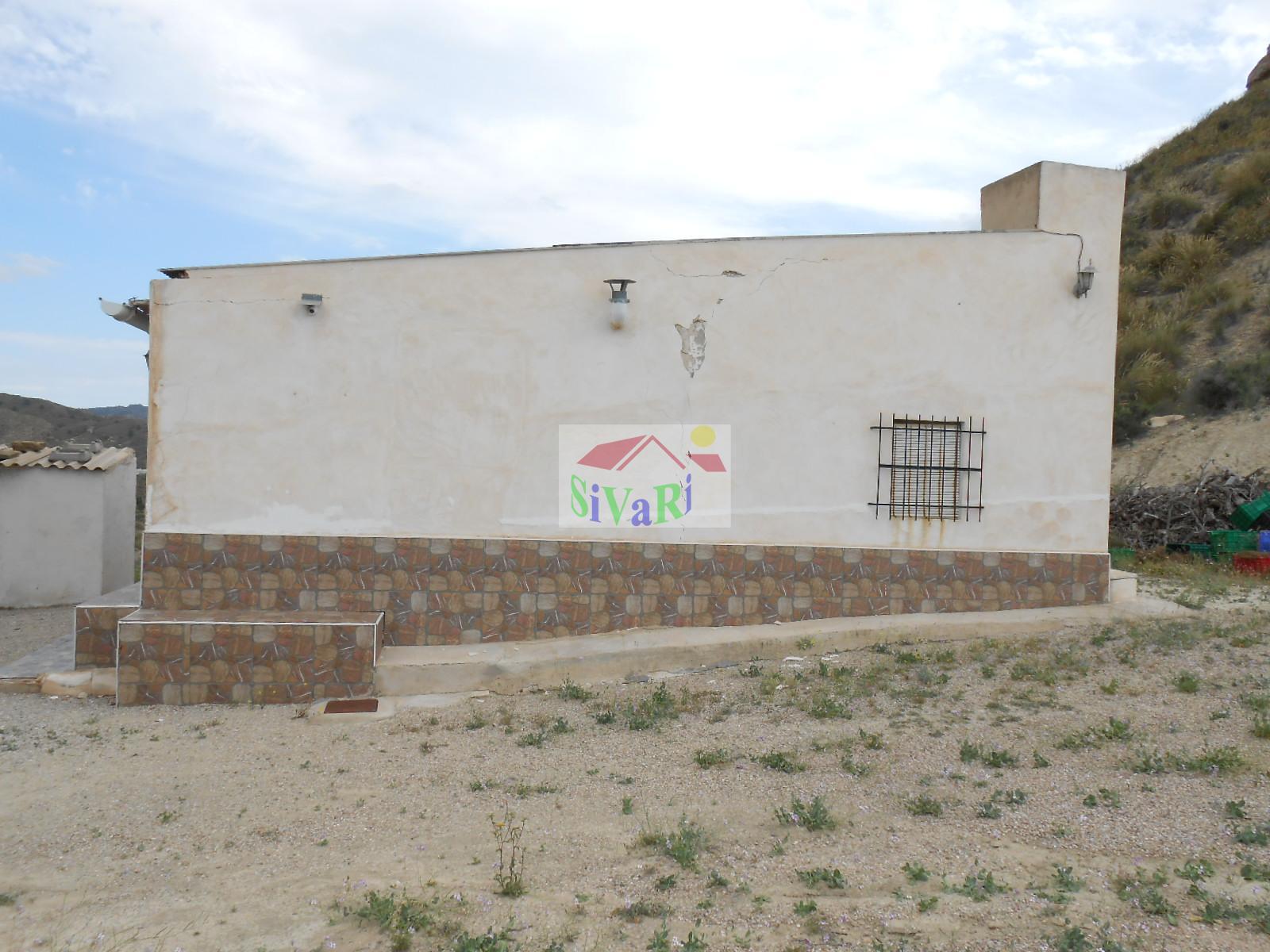 For sale of house in Abarán