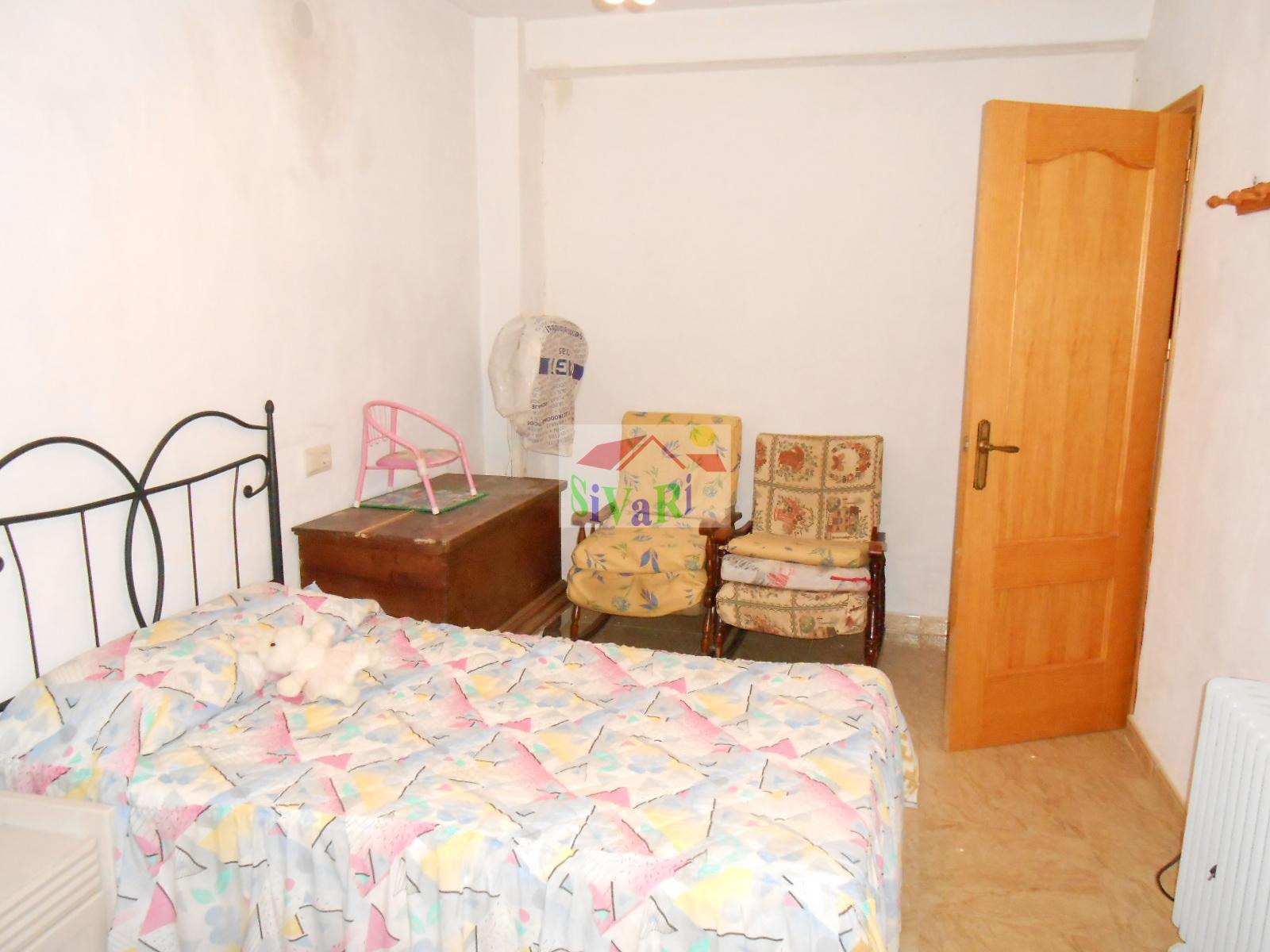 For sale of house in Abarán