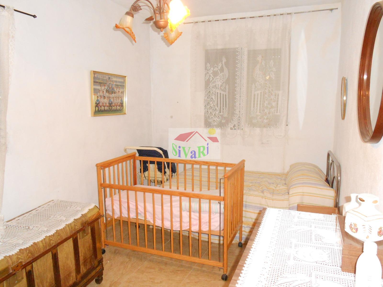 For sale of house in Abarán