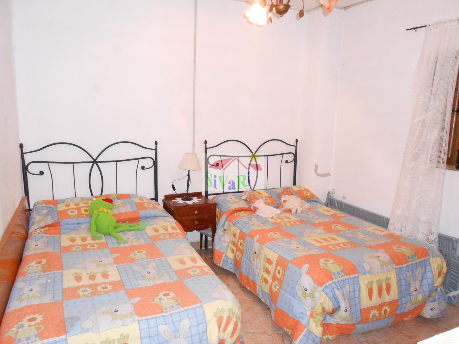For sale of house in Abarán
