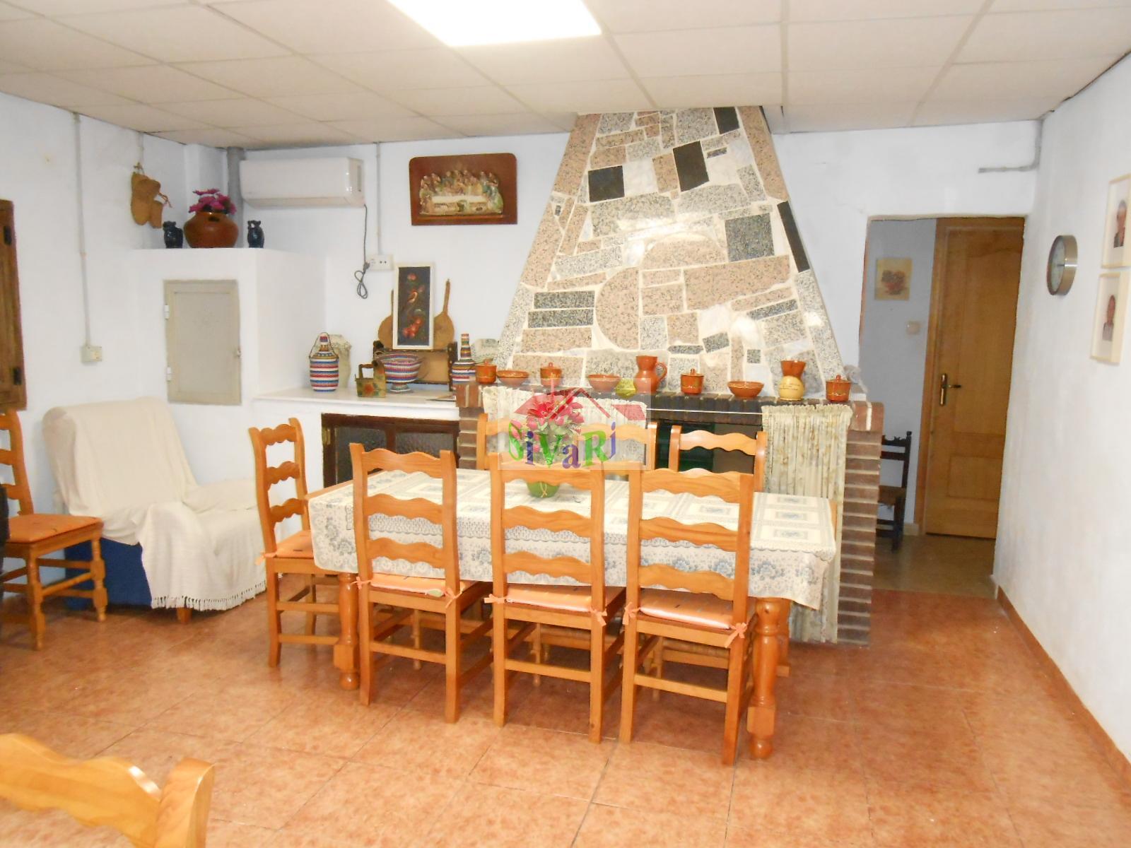 For sale of house in Abarán
