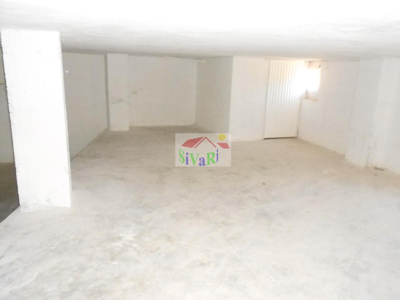 Venta de local en Abarán