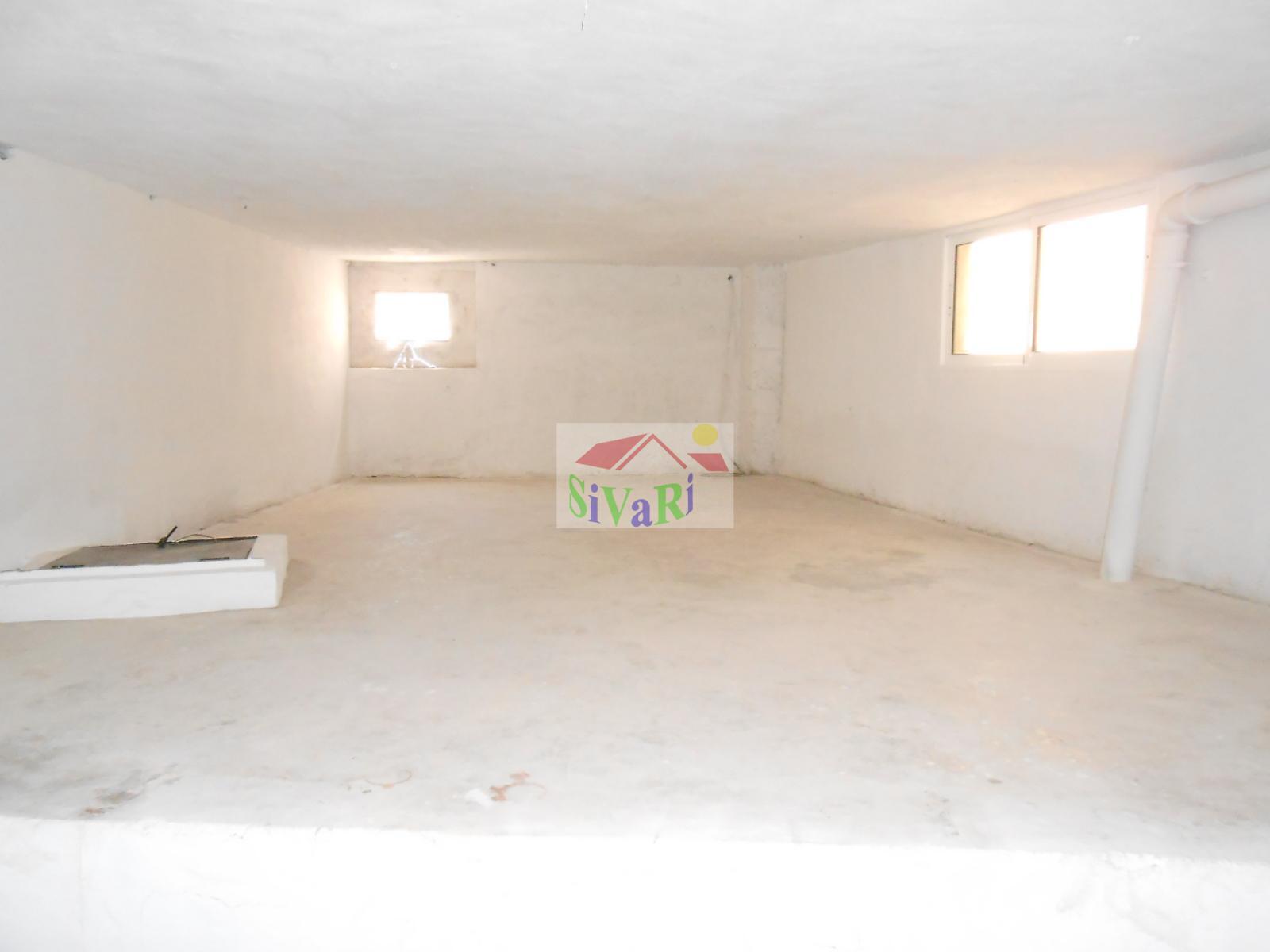 Venta de local en Abarán
