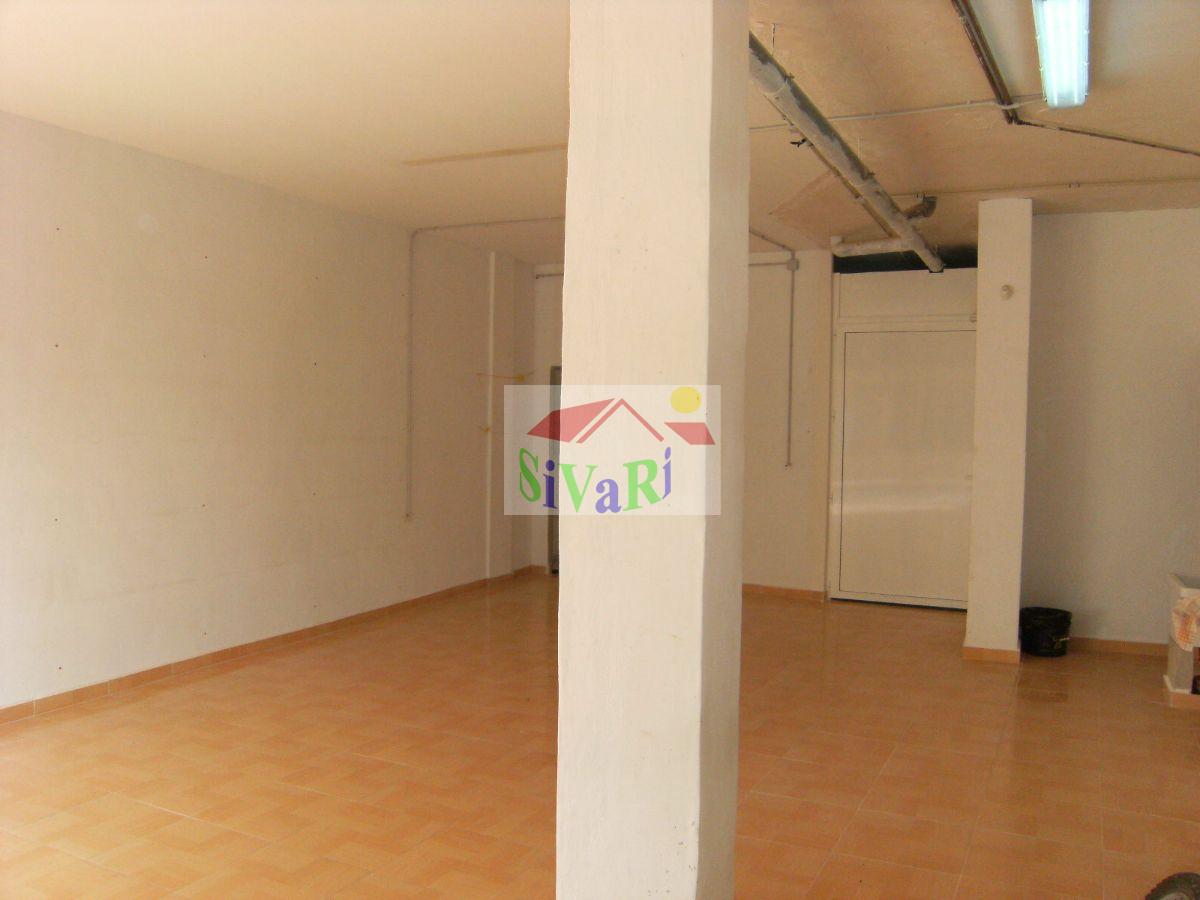 For rent of commercial in Abarán