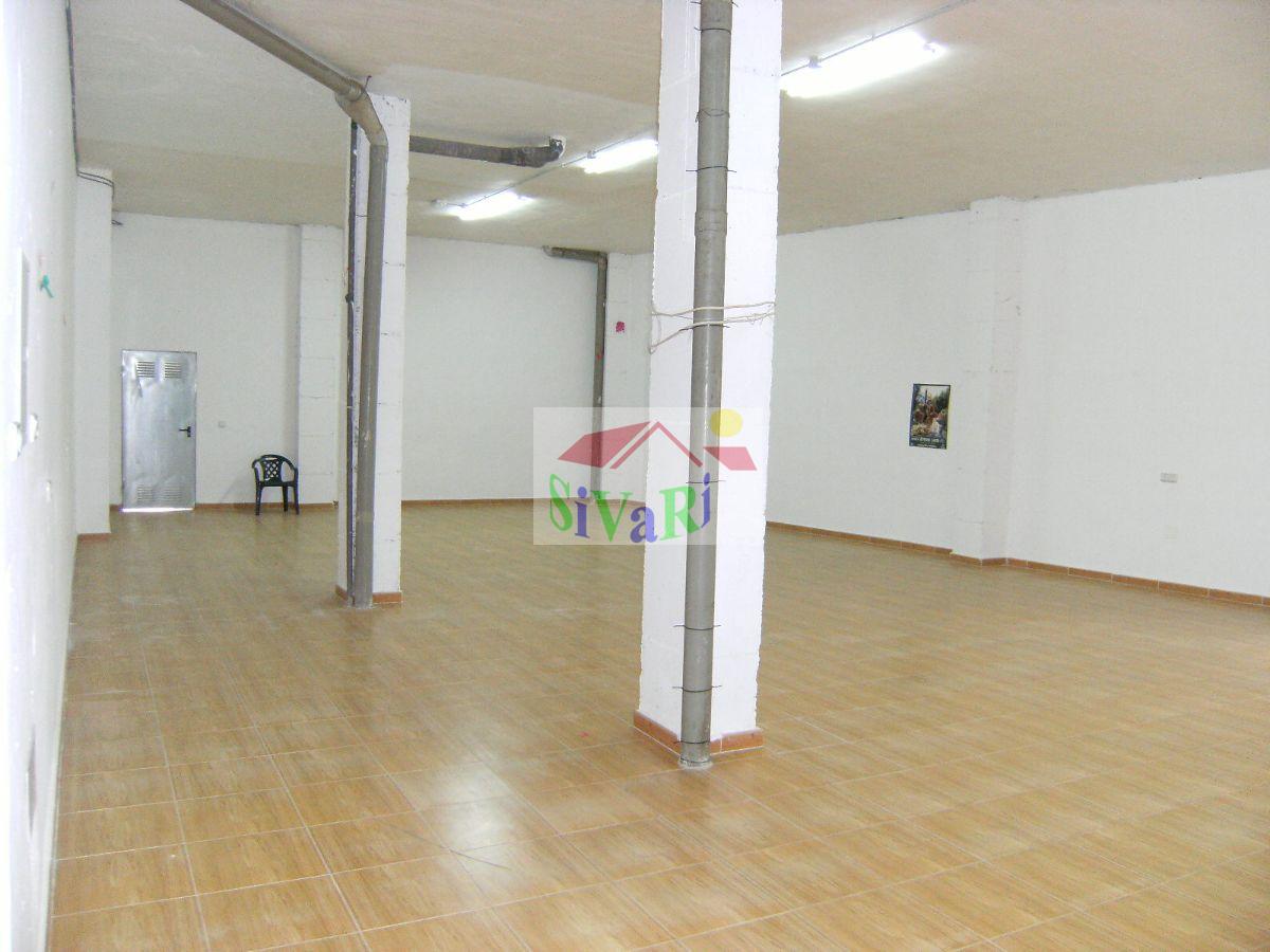 For rent of commercial in Abarán